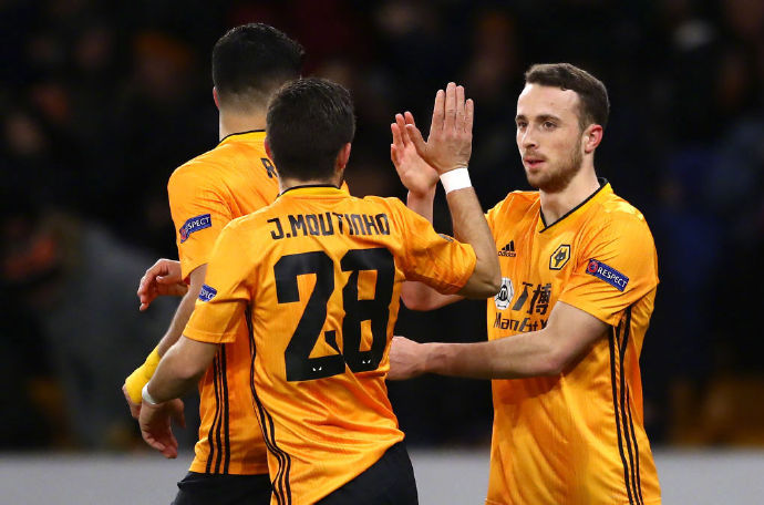 中欧网站 -今晚体能课后，上海海港远射贴柱备战欧联，底气十足，阵容厚度经受考验 