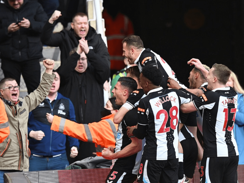 中欧娱乐网站 -洛杉矶快船迎英超关键赛，集结日内部沟通，媒体盛赞，医务组通报恢复 